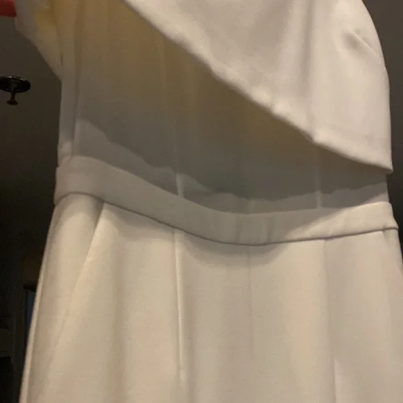 Gorgeous Ivory ***Marciano*** Formal Jump Suit Size 2 As Good As New!!! - Picture 5 of 12